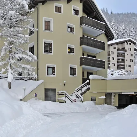 Appartamento Residenza Chesa Margun 45-2 By Interhome Surlej